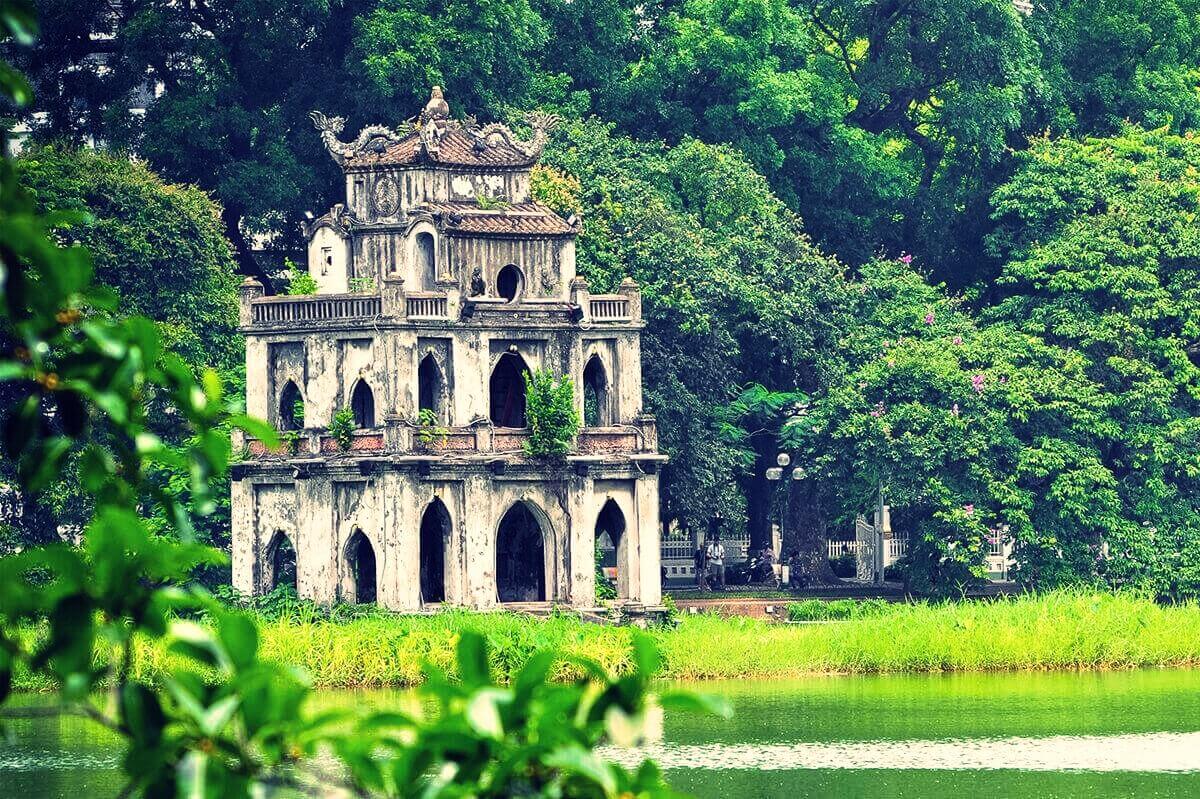 Hoan Kiem Lake | SKYNET TRAVEL CORPORATION